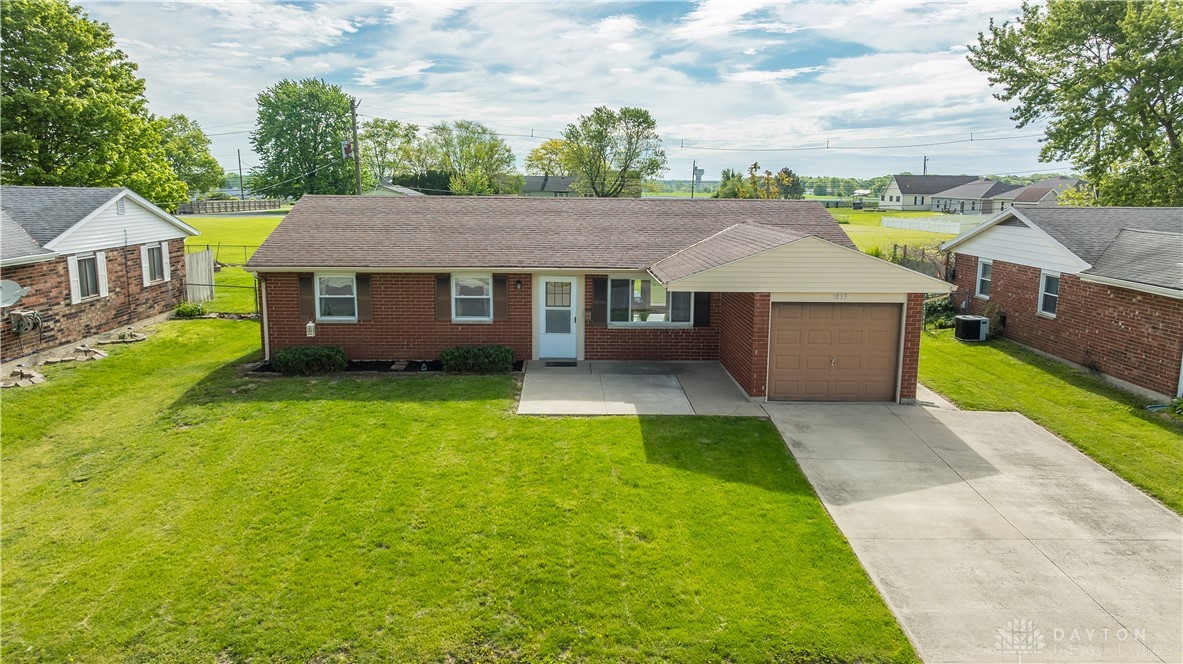 1015 Plymouth Avenue, Piqua, Ohio image 3