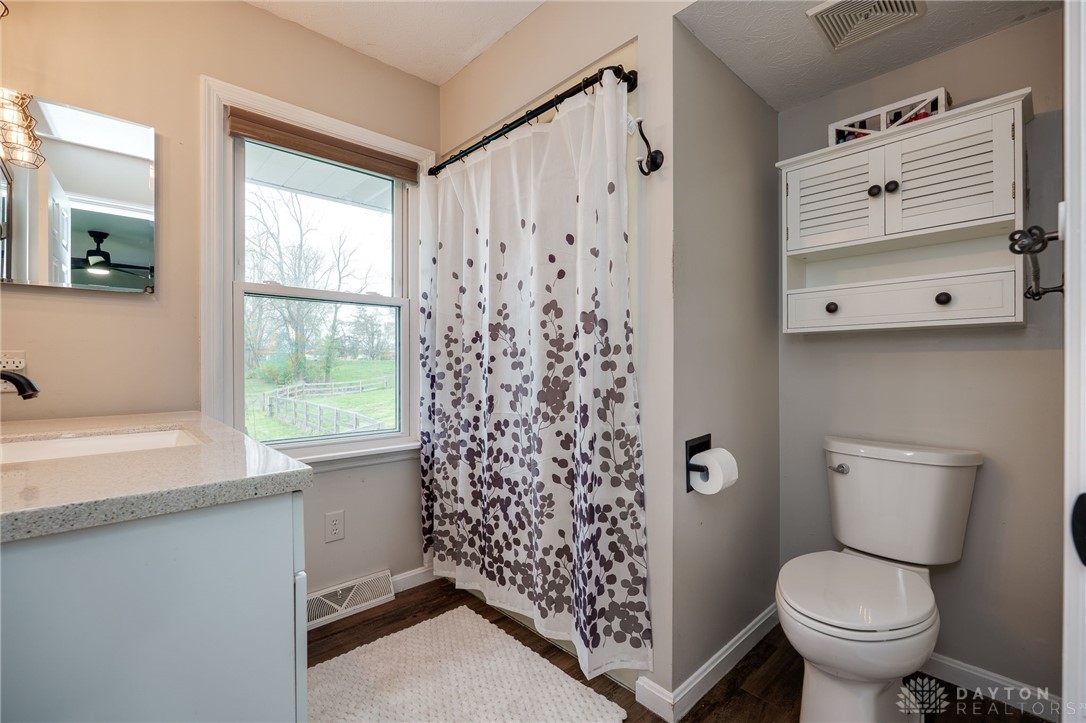 6670 Loveland Miamiville Road, Loveland, Ohio image 27