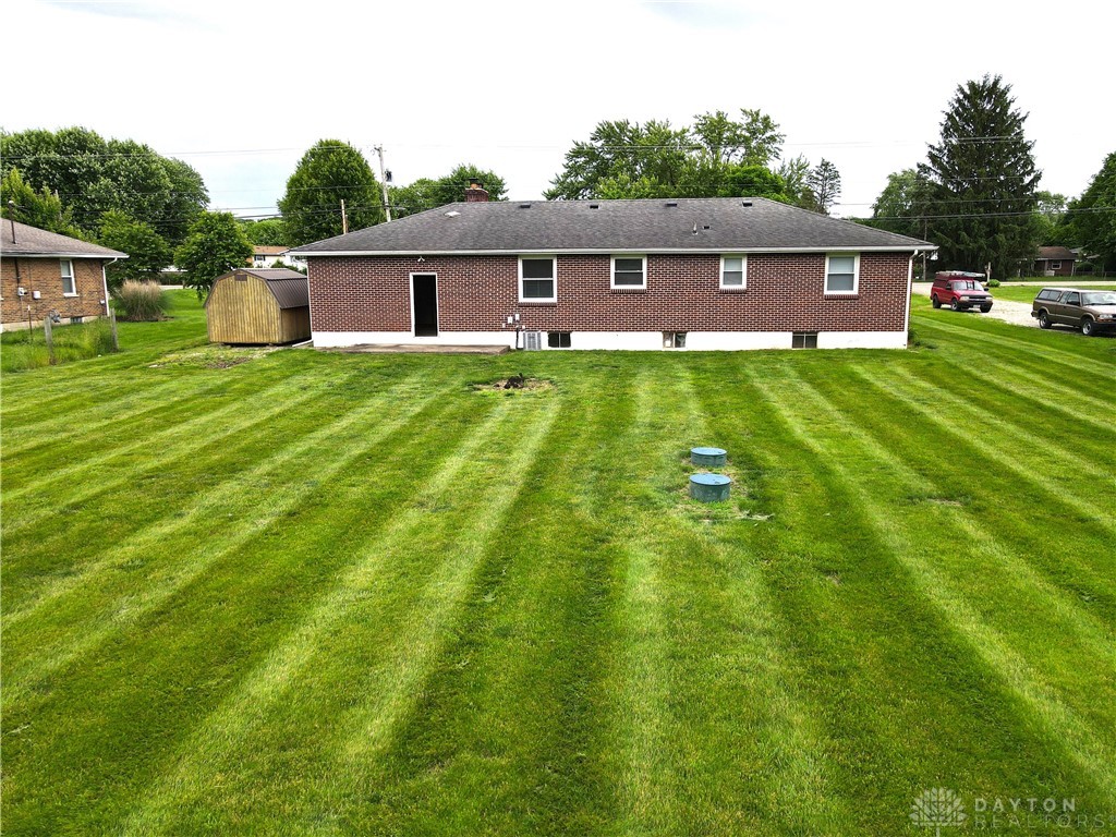 8164 Dayton Springfield Road, Fairborn, Ohio image 25