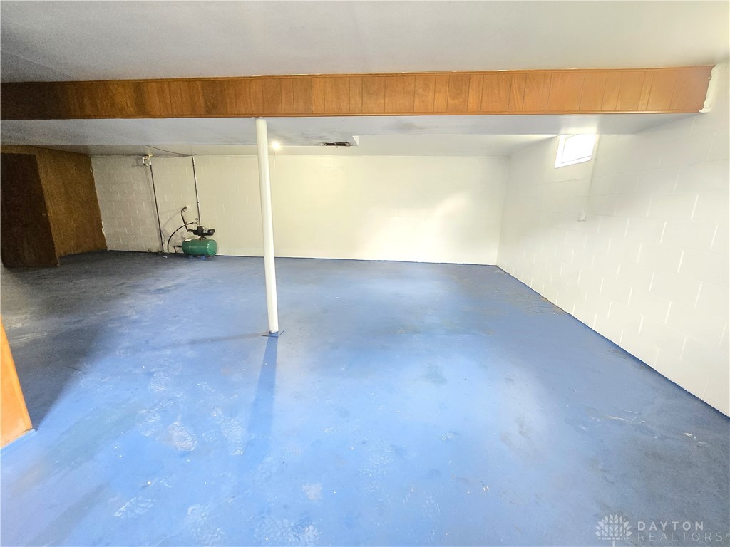 8164 Dayton Springfield Road, Fairborn, Ohio image 17