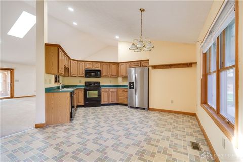 Tiny photo for 827 Shaney Lane, Brookville, OH 45309 (MLS # 946018)
