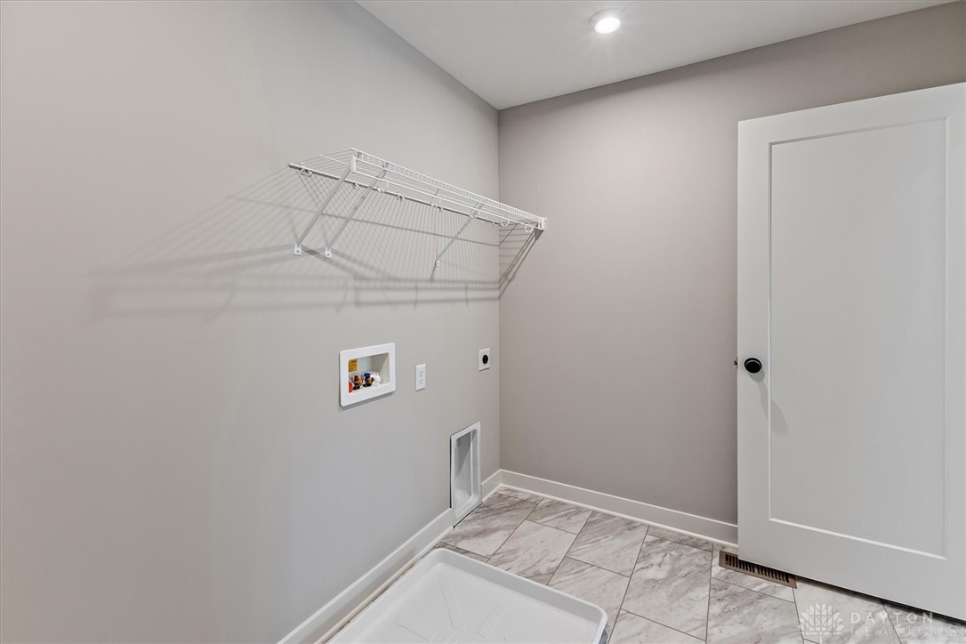 2425 Bent Grass Drive, Beavercreek, Ohio image 31
