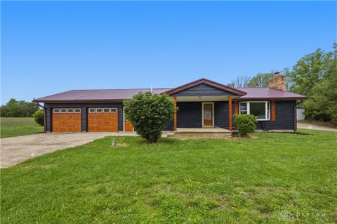 Homes For Sale - 9211 Pitsburg Laura Road<br/> Darke County, Monroe, OH 45304