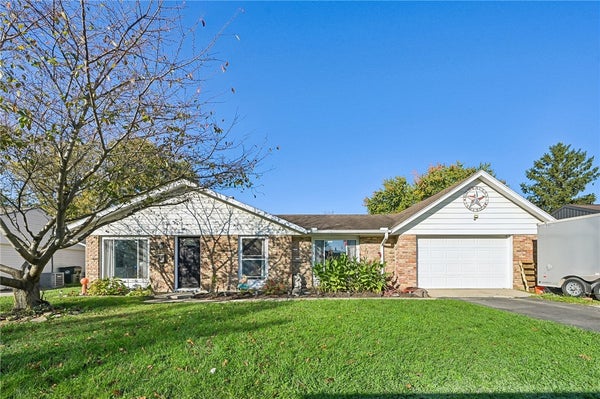 811 BAYBERRY DR, NEW CARLISLE, OH 45344 - Image caeb414a8a478065e91e75a3372e2a51/477853322