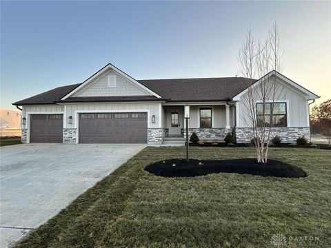 Photo of 25 Copperhead Trail, Springboro, OH 45066 (MLS # 946985)