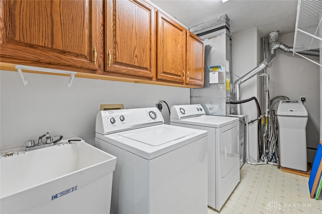 1754 Brandonhall Drive, Miamisburg, Ohio image 23