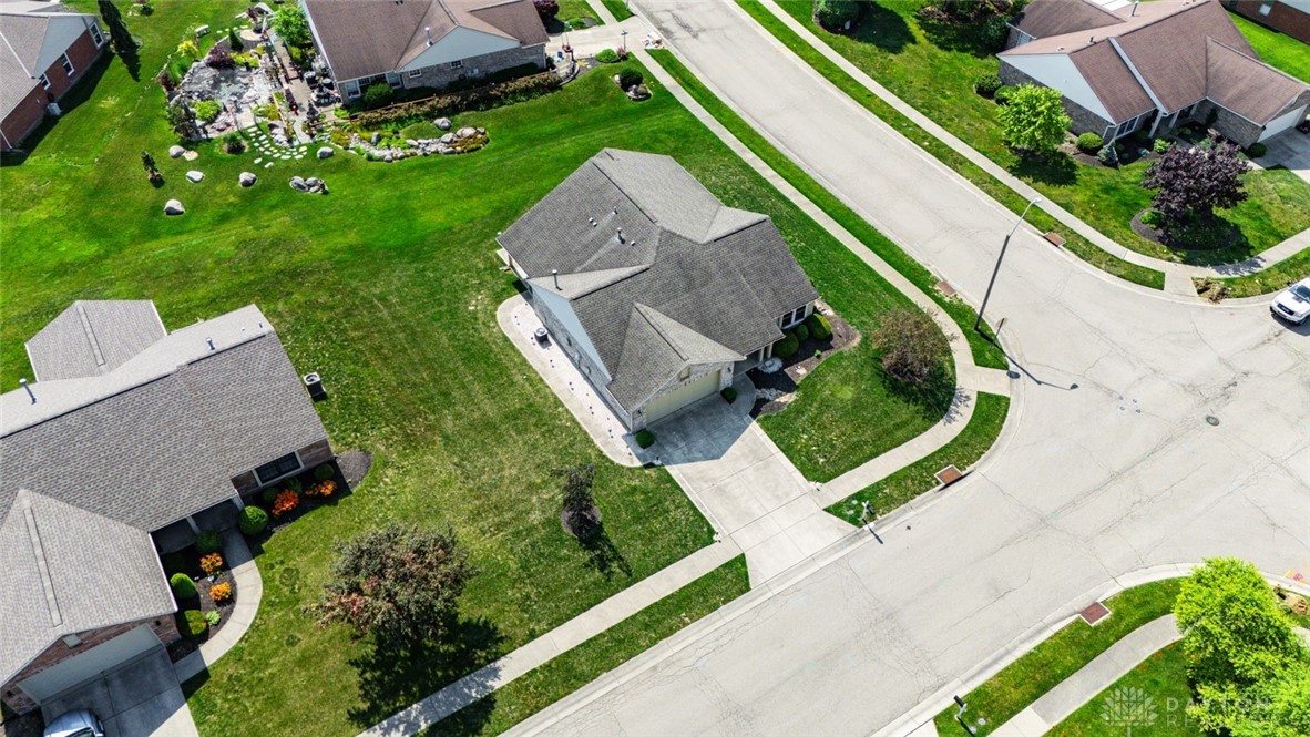 1754 Brandonhall Drive, Miamisburg, Ohio image 29