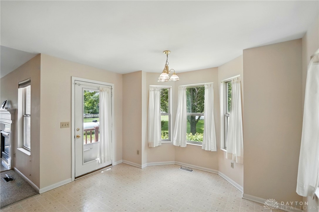 6319 Winding Way, Maineville, Ohio image 17
