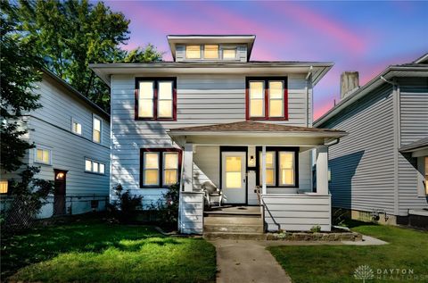 Photo of 621 Creighton Avenue, Dayton, OH 45410 (MLS # 944975)
