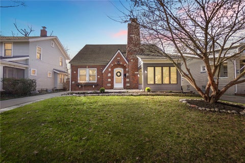 Homes For Sale - 252 Aberdeen Avenue<br/> Oakwood, OH 45419