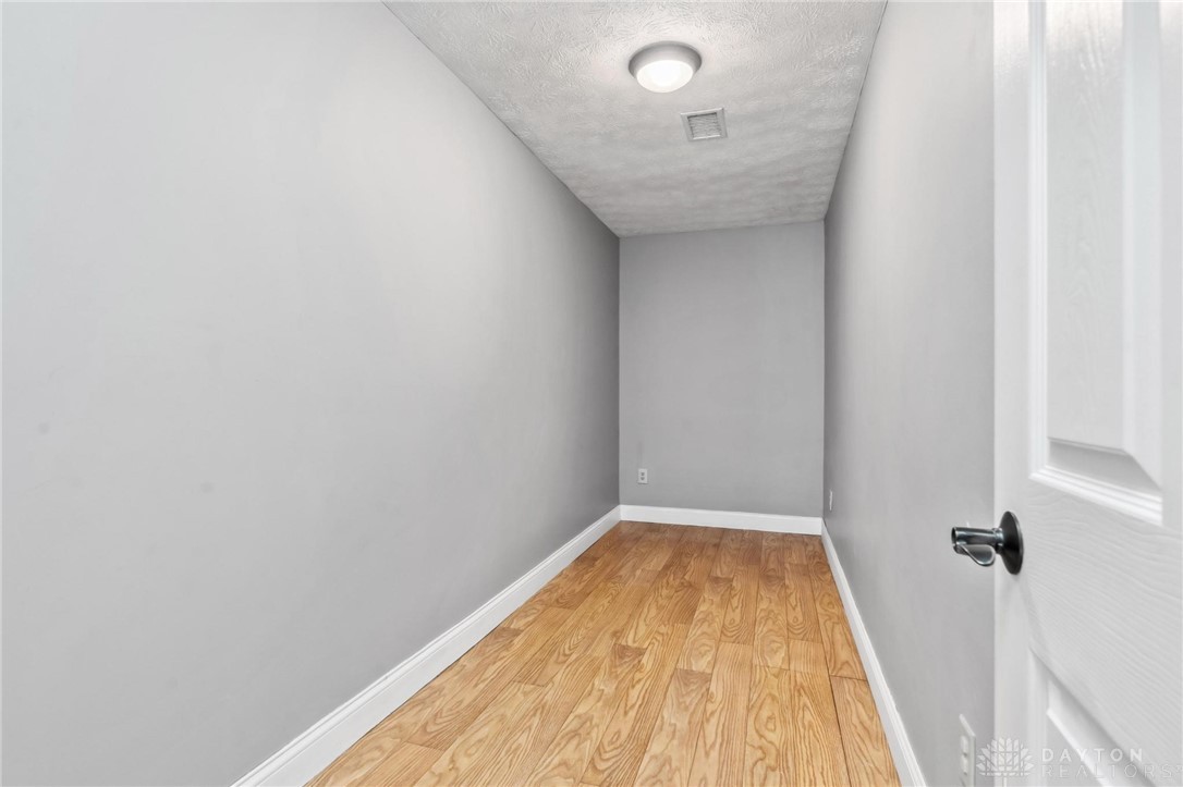 3051 Maginn Drive, Beavercreek, Ohio image 29