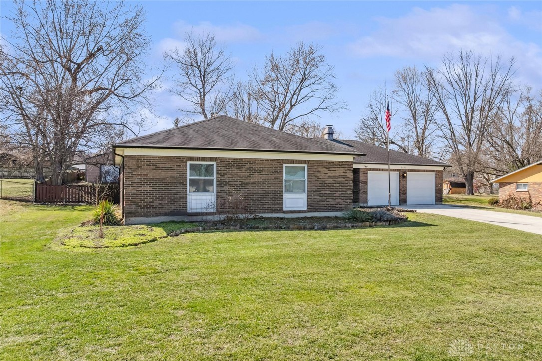 3051 Maginn Drive, Beavercreek, Ohio image 2