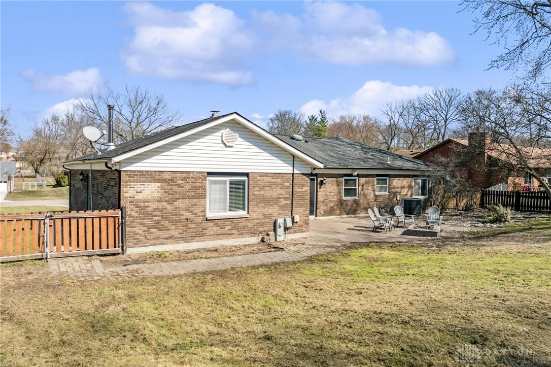 3051 Maginn Drive, Beavercreek, Ohio image 6