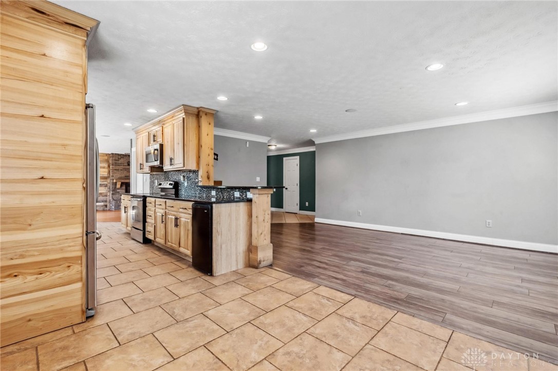 3051 Maginn Drive, Beavercreek, Ohio image 20