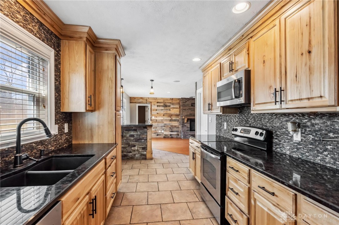 3051 Maginn Drive, Beavercreek, Ohio image 22