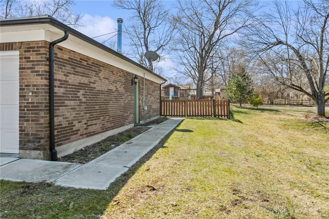 3051 Maginn Drive, Beavercreek, Ohio image 4
