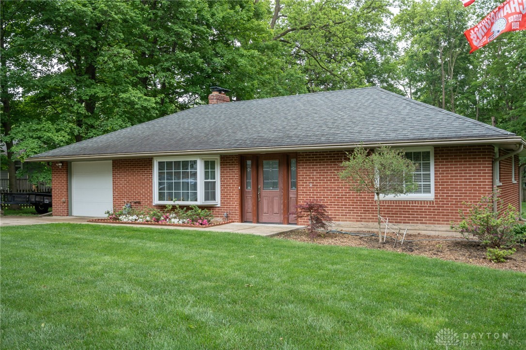 2721 Bahns Drive, Beavercreek, Ohio image 2