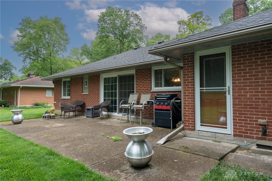 2721 Bahns Drive, Beavercreek, Ohio image 26