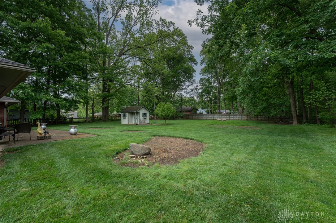 2721 Bahns Drive, Beavercreek, Ohio image 22
