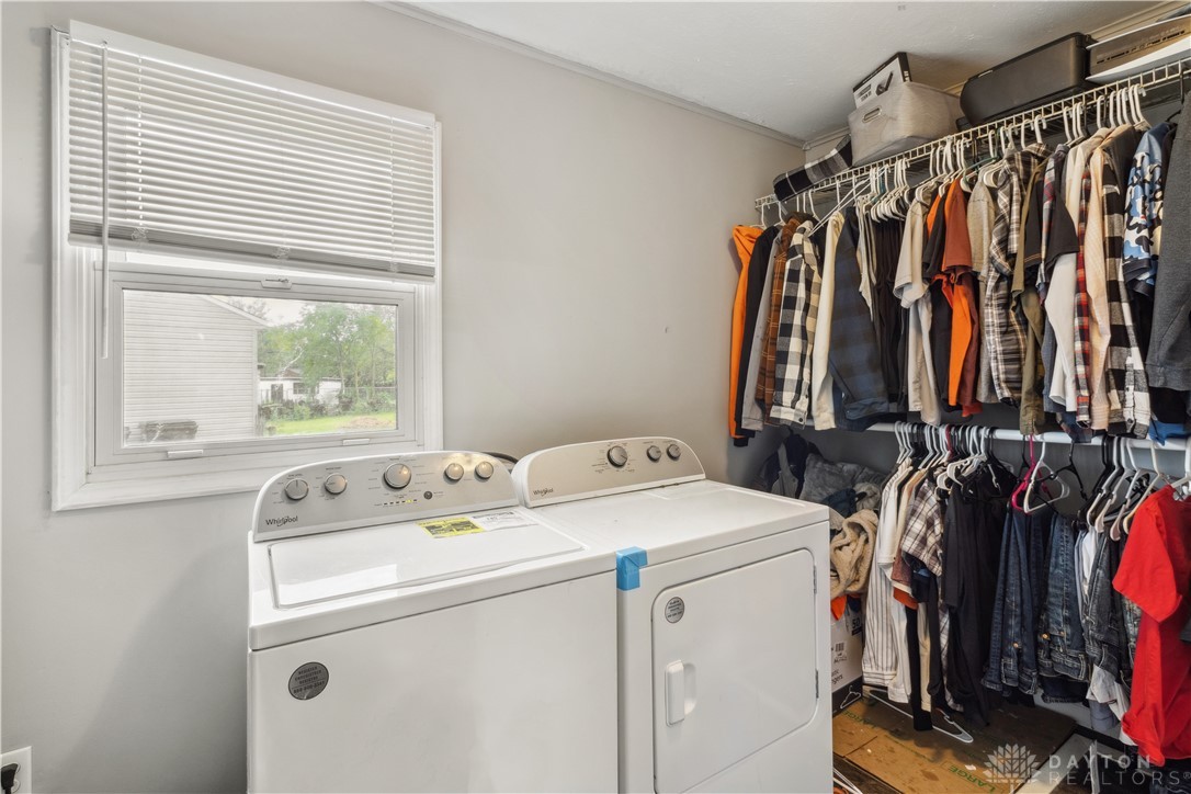 705 Flintridge Drive, Fairborn, Ohio image 16