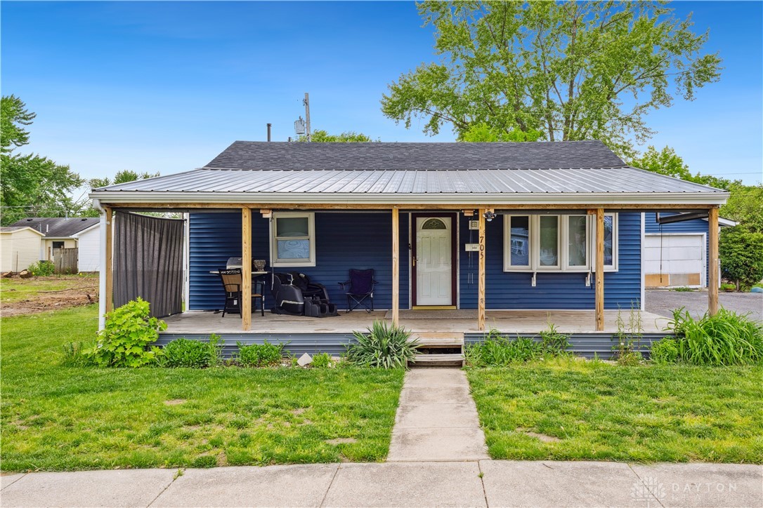 705 Flintridge Drive, Fairborn, Ohio image 1