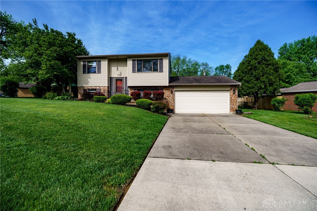 158 Upper Hillside Drive, Bellbrook, Ohio image 3
