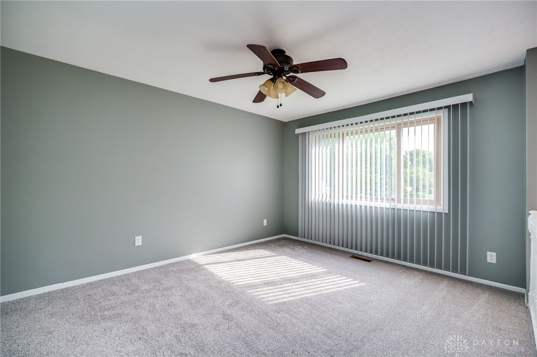 158 Upper Hillside Drive, Bellbrook, Ohio image 6