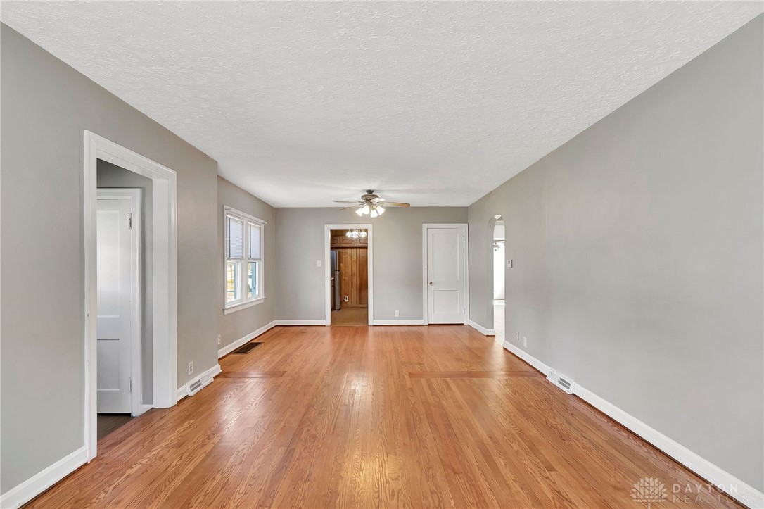 543 W Market Street, Germantown, Ohio image 4