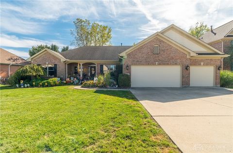 Photo of 770 Deer Creek Drive, Vandalia, OH 45377 (MLS # 944688)