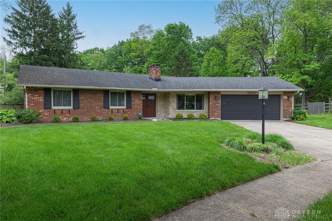 5374 Oak Bend Circle, Kettering, Ohio image 33