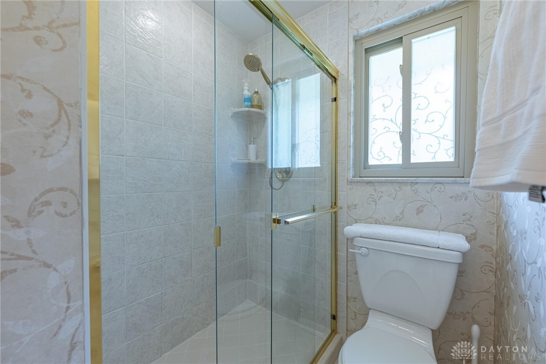 5374 Oak Bend Circle, Kettering, Ohio image 21