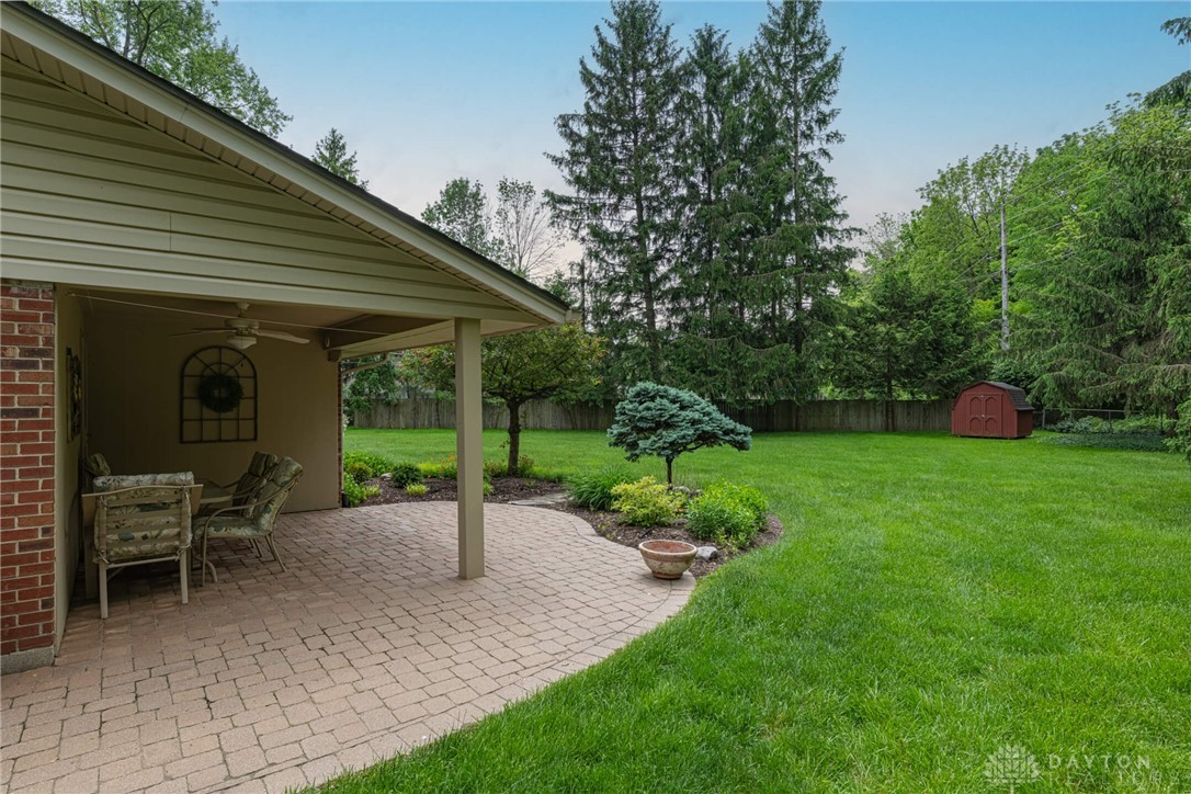 5374 Oak Bend Circle, Kettering, Ohio image 28