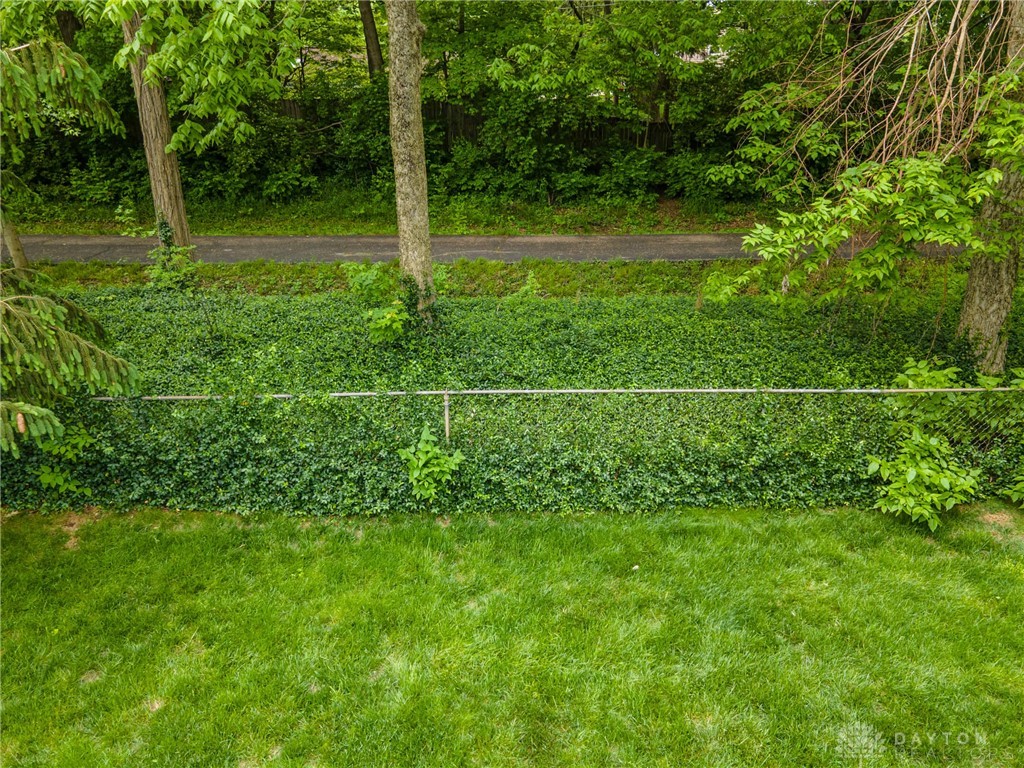 5374 Oak Bend Circle, Kettering, Ohio image 38