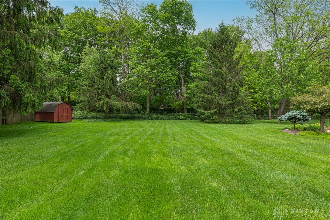 5374 Oak Bend Circle, Kettering, Ohio image 31