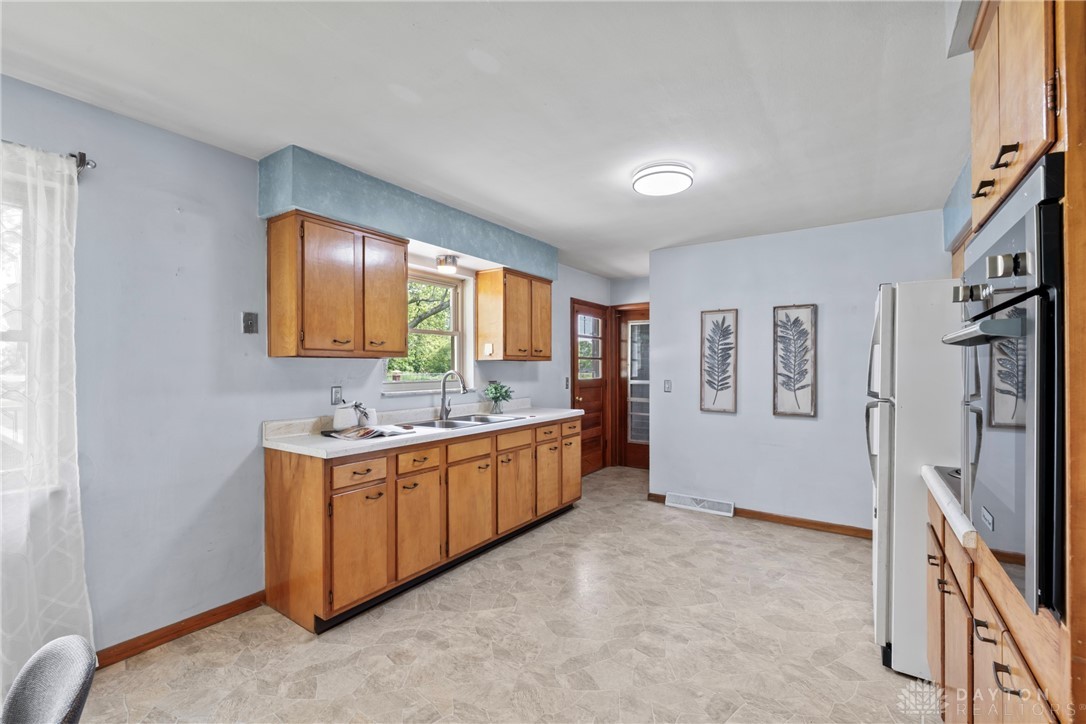 3322 W Jackson Road, Springfield, Ohio image 12