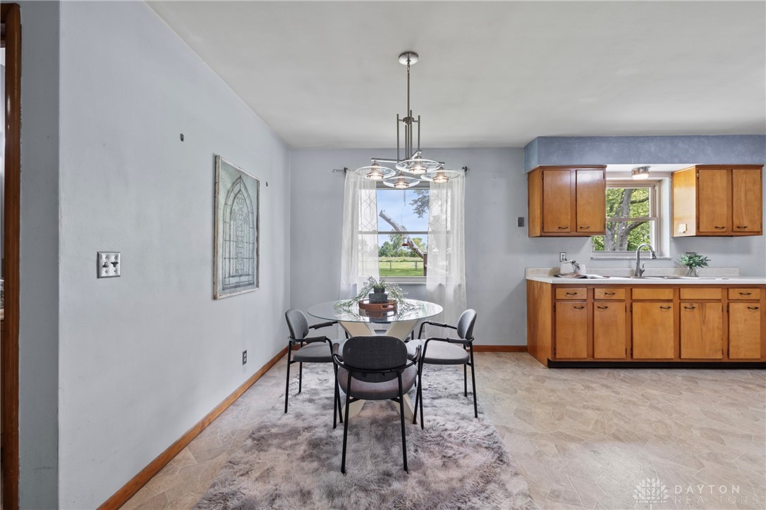 3322 W Jackson Road, Springfield, Ohio image 9