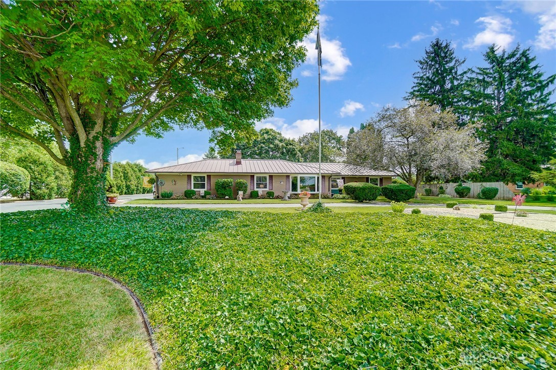 2035 Deweese Road, Troy, Ohio image 1