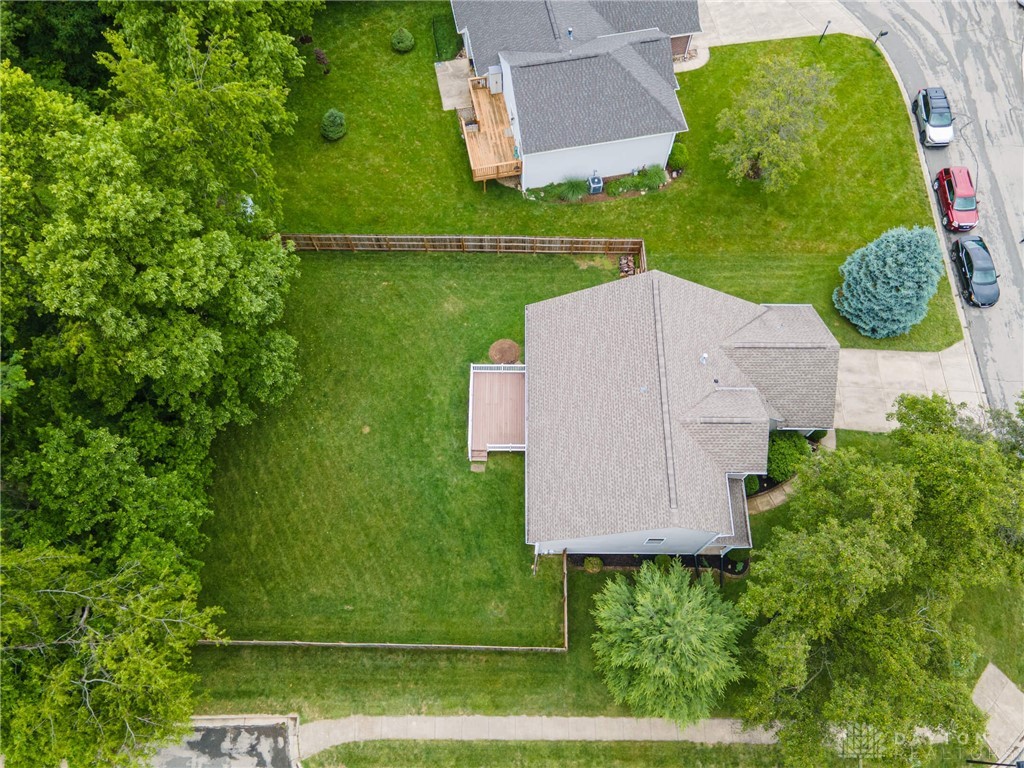 2465 Dewpoint Circle, Fairborn, Ohio image 48