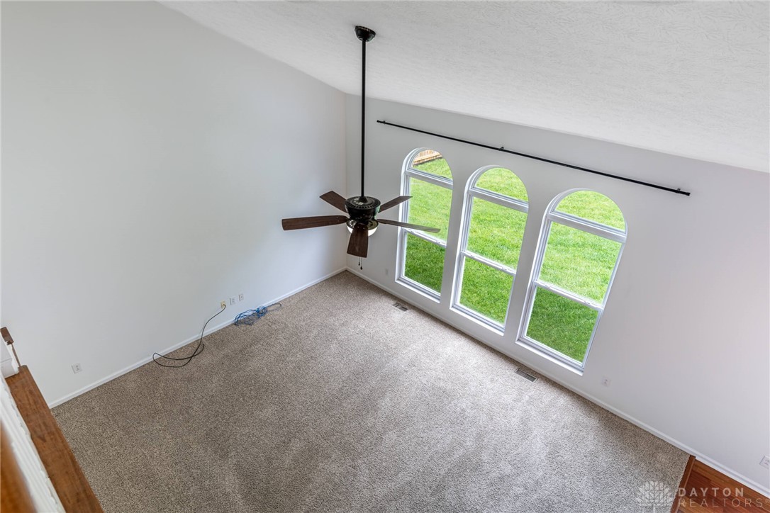 2465 Dewpoint Circle, Fairborn, Ohio image 26