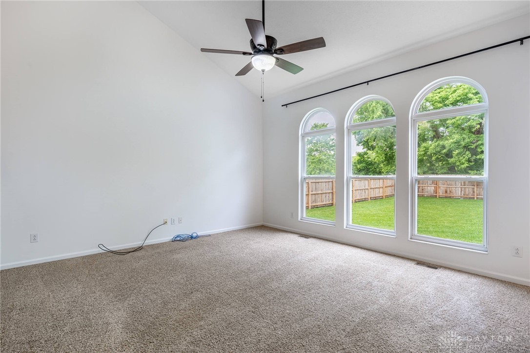 2465 Dewpoint Circle, Fairborn, Ohio image 9
