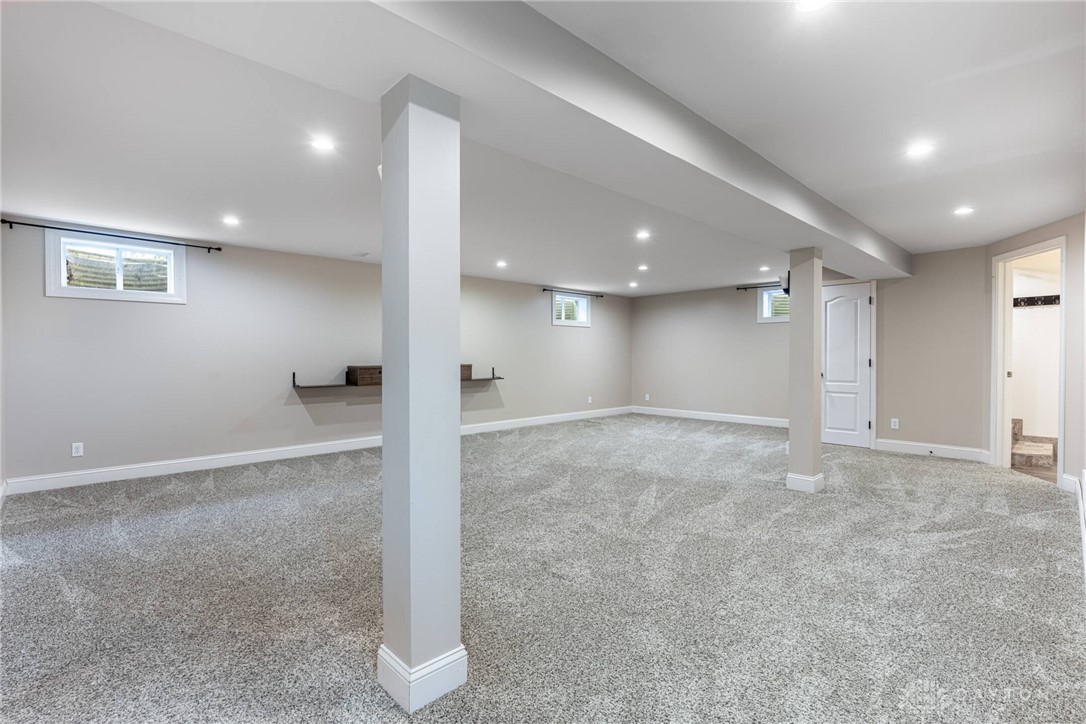 2465 Dewpoint Circle, Fairborn, Ohio image 32