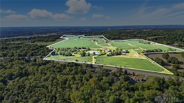 881 MIDDLETOWN EATON RD, MIDDLETOWN, OH 45042 - Image cc1caa7e8d359e93ce4fcf64a754e3d7/3116431030