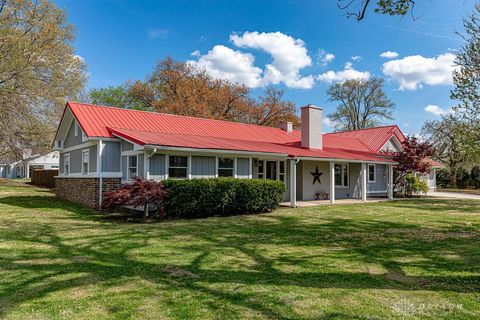 Photo of 7926 Normandy Lane, Centerville, OH 45459 (MLS # 961589)