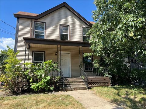 Photo of 4719 Section Avenue, Cincinnati, OH 45212 (MLS # 943891)
