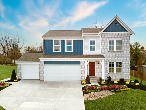 Photo of 819 Hunters Run Drive, Brookville, OH 45309 (MLS # 953295)