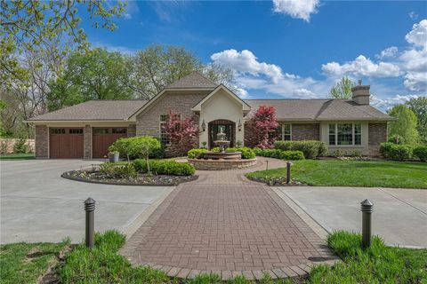 Photo of 317 Colonial Lane, Washington Twp, OH 45429 (MLS # 956953)