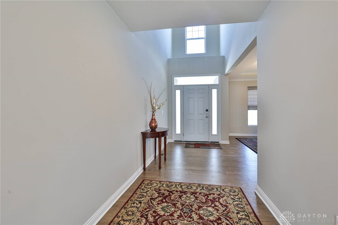 684 Newton Drive, Beavercreek, Ohio image 4