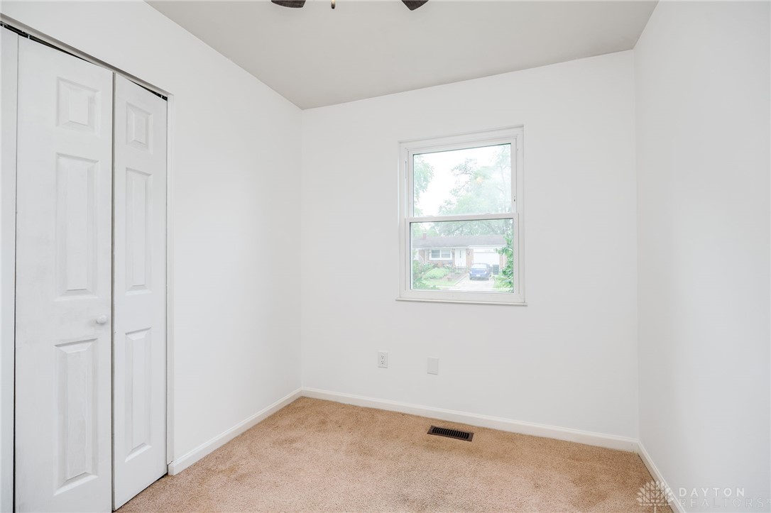 1052 Greenfield Drive, Troy, Ohio image 19