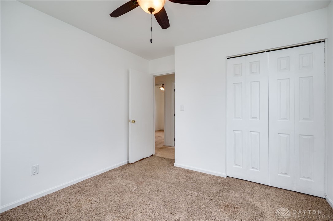 1052 Greenfield Drive, Troy, Ohio image 25