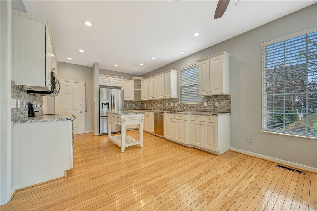 2773 Mill Pond Court, Hamilton, Ohio image 13